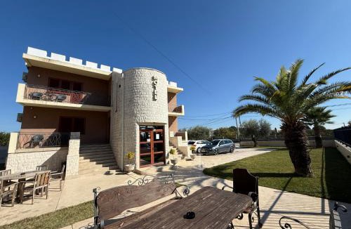Mahala Hostel | Zeta Lux