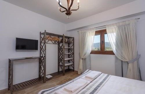 Tymbaki Villa | Zeus & Dione Luxury Villa