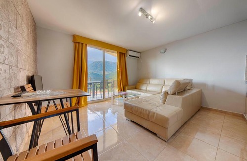 Utjeha Apartment | ZIS LUX Apartments Pool