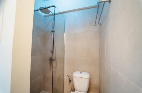 Rafina-Pikermi Apartment | Zoe Apartment Port View A