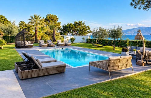 Loutraki Villa | Zoza Luxury villa isthmia by the sea with private pool