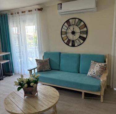 Άνεμος Home in Elaiokhórion