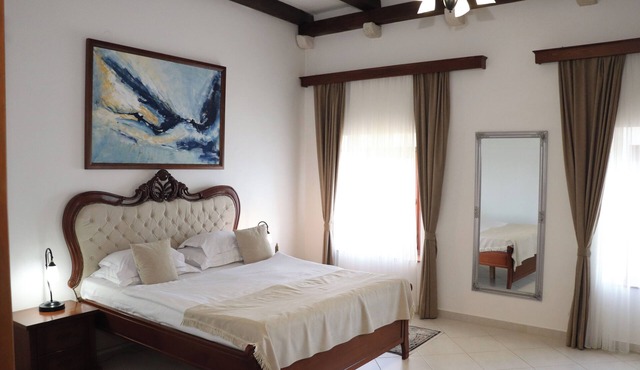 1-bedroom apartment in wonderful in Old Town Ulcinj with WiFi, AC,