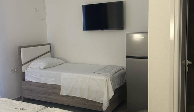 1 bedroom studio with balcony - Apartments Subashi room 204