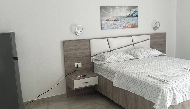 1 bedroom studio apartment with balcony - Apartments Subashi room 206