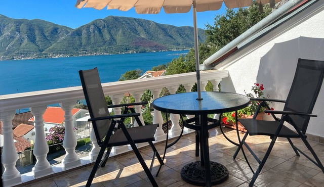 2 bedroom penthouse with 'wow' views over Kotor Bay - 80m to beach