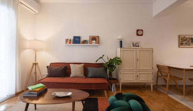2BR "The House of Knots" In Athens Core
