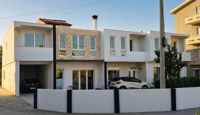3-apartments in lovely Ulcinj with WiFi, AC