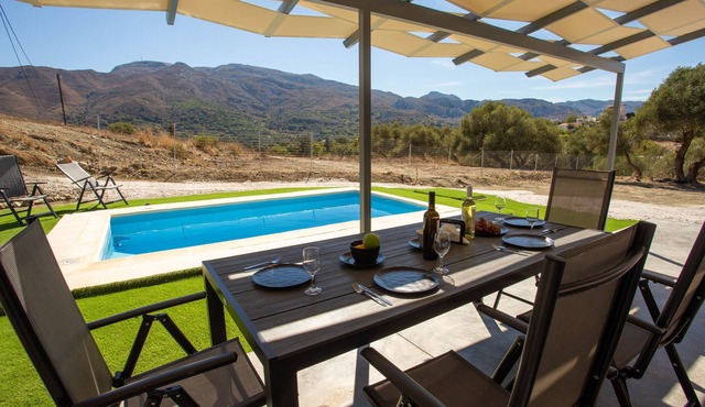 3-Bed Villa in Palaioloutra with private pool in Palaioloutra