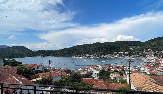 3-bedroom house in charming Ithaki with AC, WiFi. Live the Greek dream