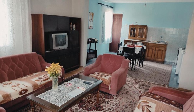 3 Bedrooms Guest Houses In Bijelo Polje