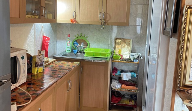 5 minutes to sea and old town castle! Family-sized apartment