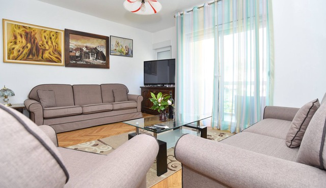 60m2 apartment with balcony near Old town