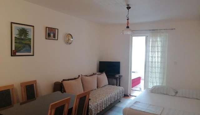 A&J Apartment