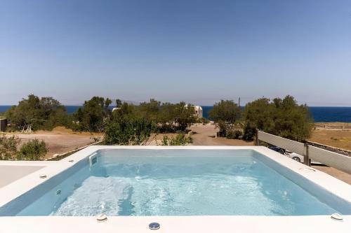 ACL'L Luxury Suites in Oia