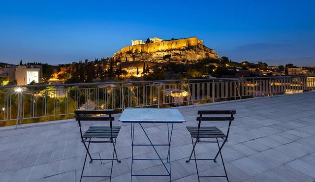 Acropolis Stylish 2BR Apartment - Center of Athens