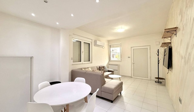 Adriatic Central 2BDR Apartment