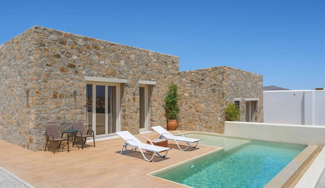 Adyton Lux Suite, Mykonos Private Pool Experience