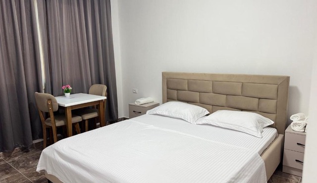 Aerostay hotel 5min from Airport in Rinas