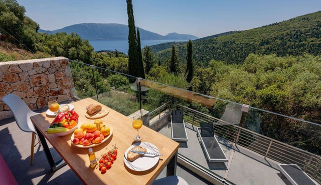 Agata - Two Bedroom Villa, Sleeps 4