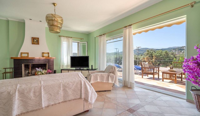 Agis Luxury House Apartment with Sea View, Wi-Fi, and Air Conditioning in Lefkada