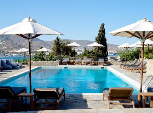 Akrotiri Hotel