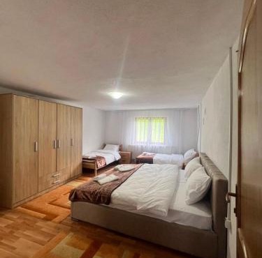 Albanica Guesthouse