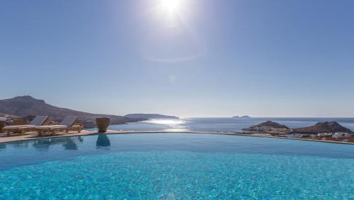 ALEGRIA Estate - 14 Bedrooms option