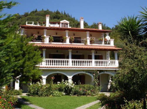 Alexandros Apartments & Studios
