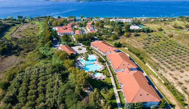 Alexandros Palace in Aristotelis