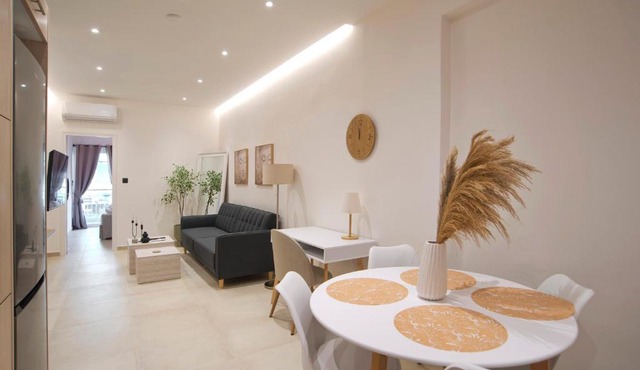 ALIKI Reno 2BR Apart Athens Ambelokipi Metro