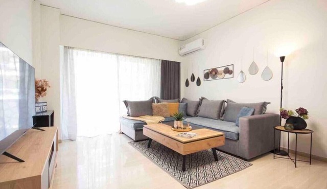 Alkuoni lux flat at P Faliro