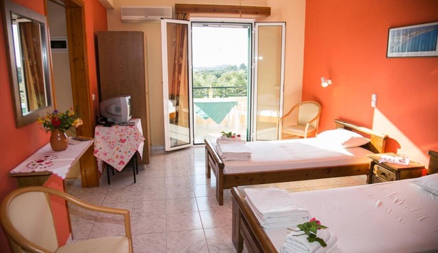 Almyros Studios & Apartments