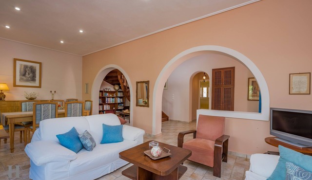 Aloezante : Traditional country house, close to the sea