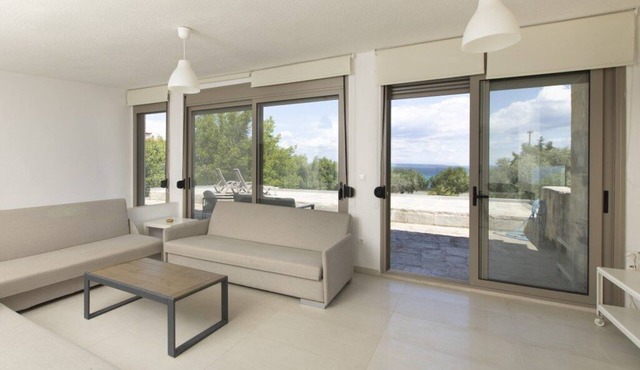 Amazing Villa at the best Spot! in Polichrono