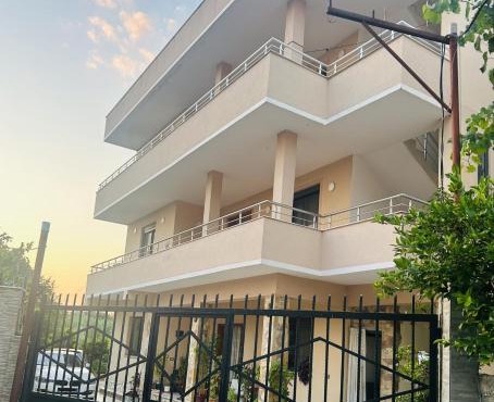 An Unforgettable holiday Home in Polisi i Vogël