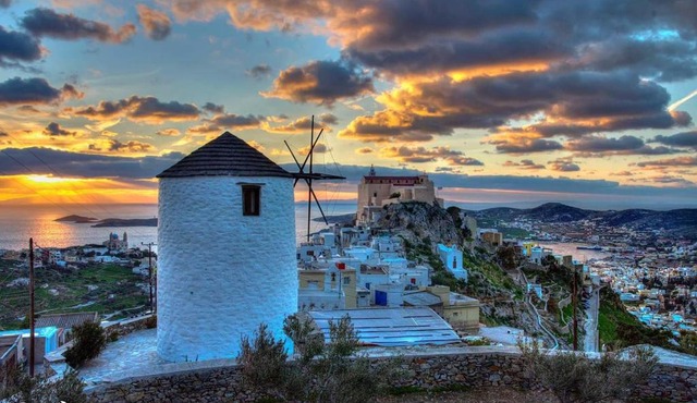 Anemomylos-Windmill in Ano Syros