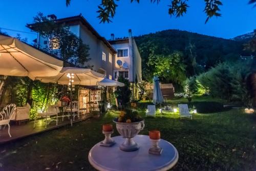 Anerada Inn Suites Pool & Spa - Pet Friendly in Karpenisi