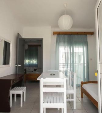 Antonia Rooms in Skala Fourkas
