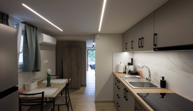 Antonio Airport Loft-FREE AIRPORT SHUTLE in Markopoulo Mesogeas