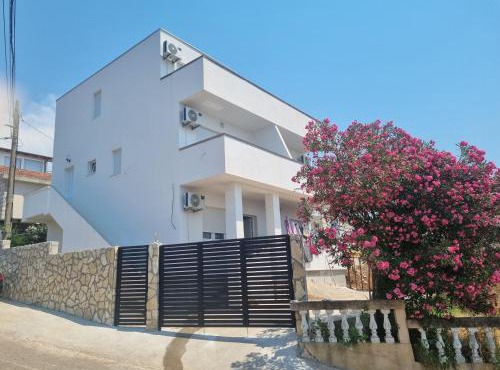 Apartmani MILIC