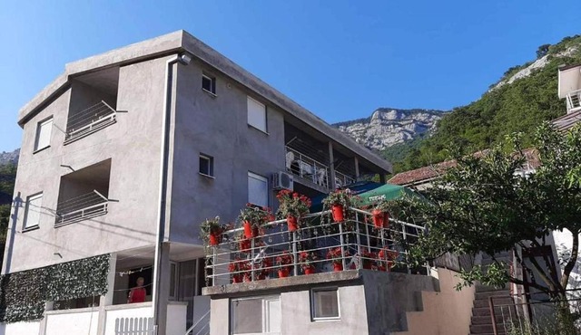 Apartmani Momčilović
