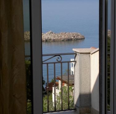 Apartmani More