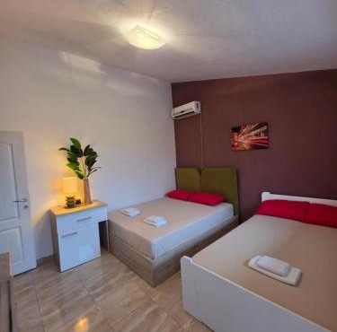 Apartmani Tina