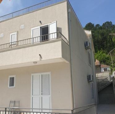 Apartmani Zlatko