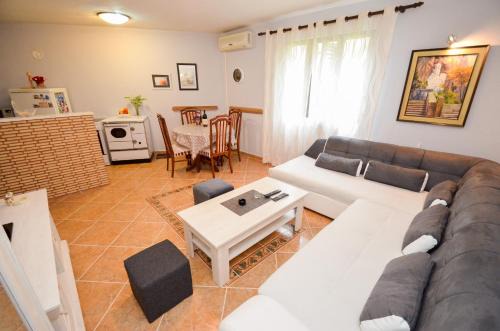 Apartment Buki