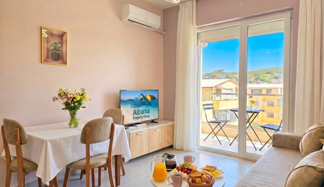 Apartment by the Sea in Golem 095