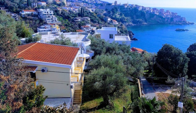 Apartment in peaceful place with sea view