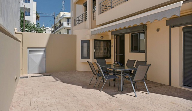 Apartment "Ms" with Private Terrace & Wi-Fi