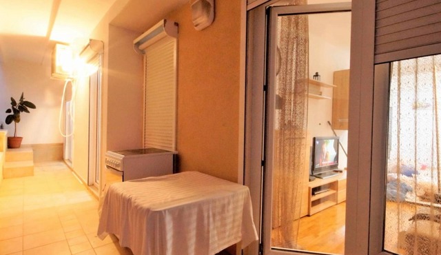 Apartment Nia (94631-A1) - Budva
